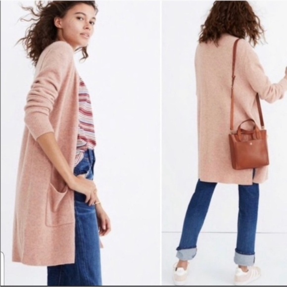 ๐3/$20๐ Madewell Cardigan - Picture 3 of 7